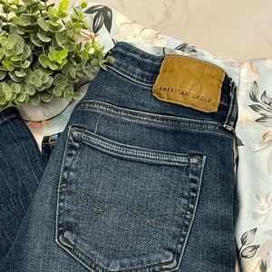 American Eagle NEX(X)T Level Airflex slim straight jeans. Size 28x32.